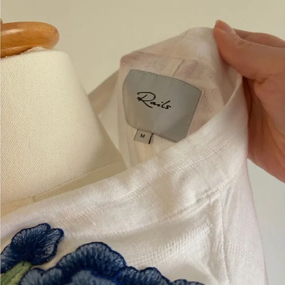 Rails Thea Embroidered Tie Front Crop Top Women Sz M Cottage Core Costal Casual - Picture 6 of 8